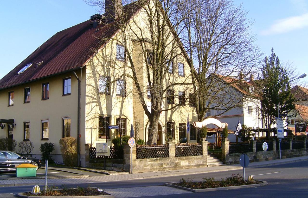 Gasthof Gruner Baum ไบรอยท์ ภายนอก รูปภาพ