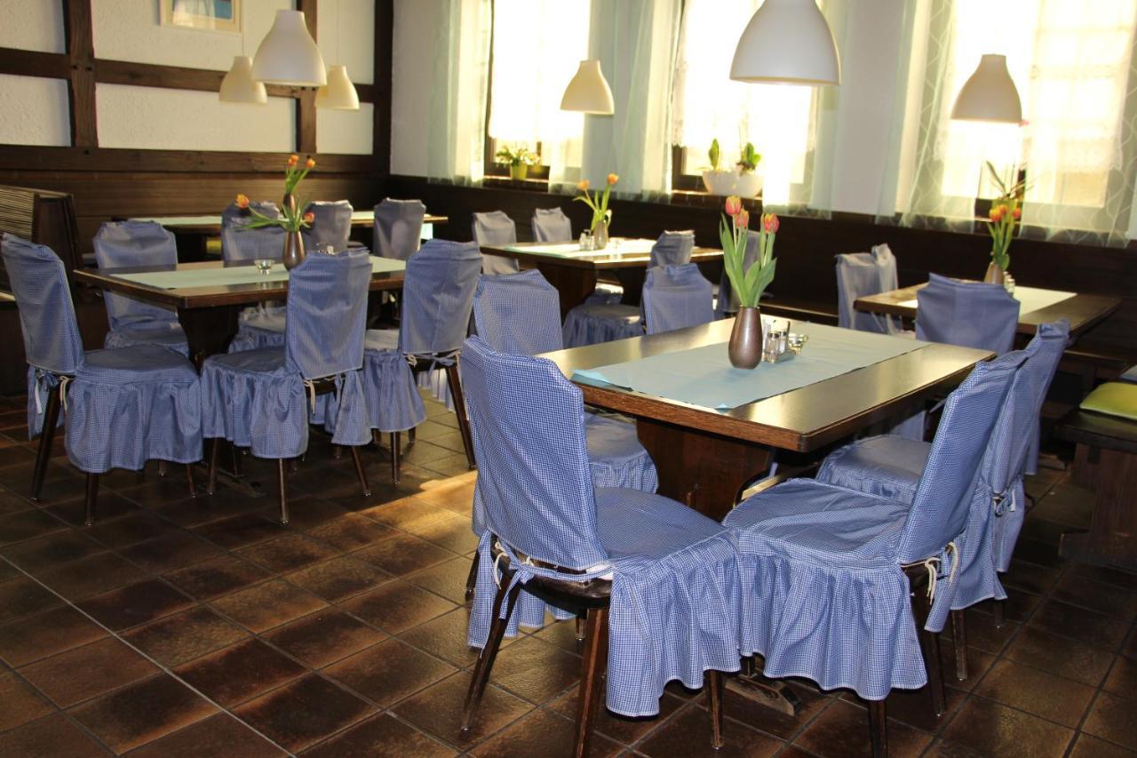 Gasthof Gruner Baum ไบรอยท์ ภายนอก รูปภาพ