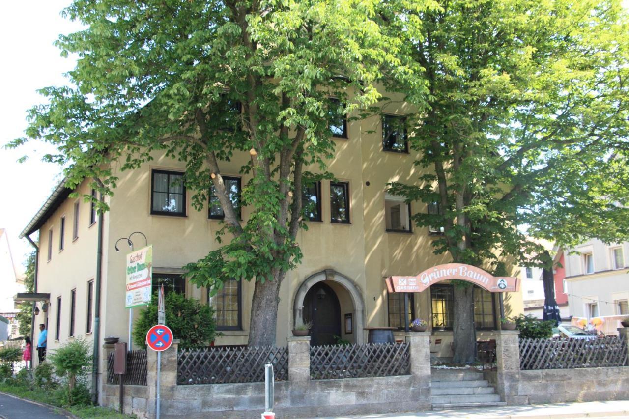 Gasthof Gruner Baum ไบรอยท์ ภายนอก รูปภาพ